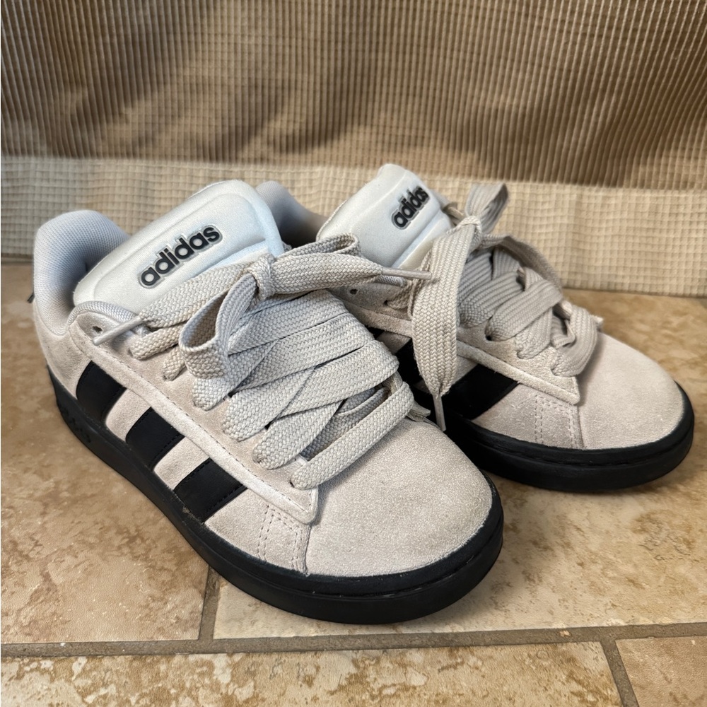 Adidas Kids Sneakers - Light Gray and Black